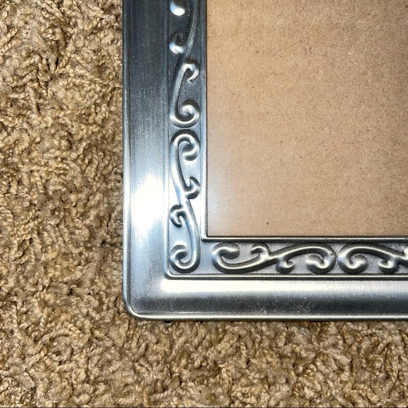 8x10 Silver Picture Frames (READ DESCRIPTION) - Picture 3 of 9